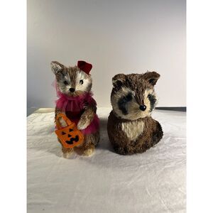Holiday Home Rustic Straw Raccoon And Squirrel Critter Fall Forrest Woodland